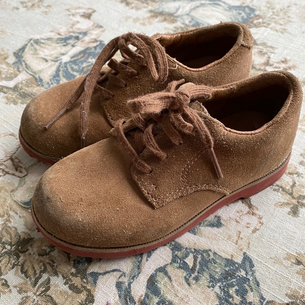 Sperry Buck dress shoes